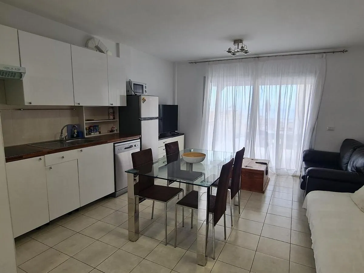 Ocean View Duplex In Callao Salvaje
